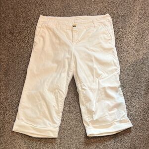 Maurices White Wide-Leg Cropped Pants